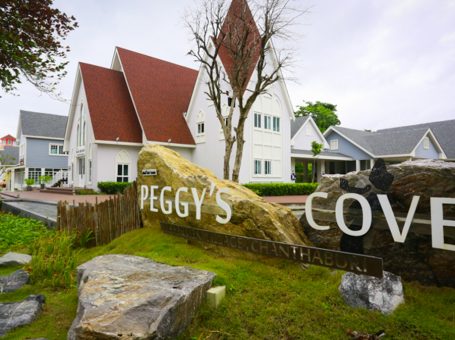 PEGGY’S COVE RESORT